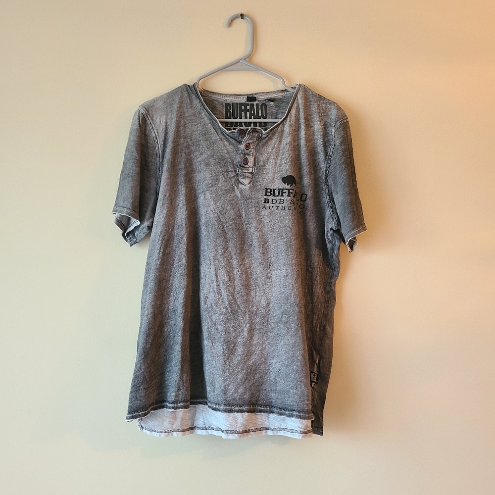 Buffalo David Bitton men's henley t-shirt size L